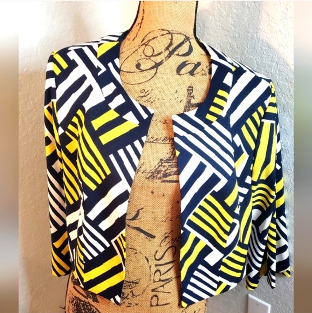 BRANNAN Crop Open Blazer Geometric Navy Yellow White Pattern Size 18W